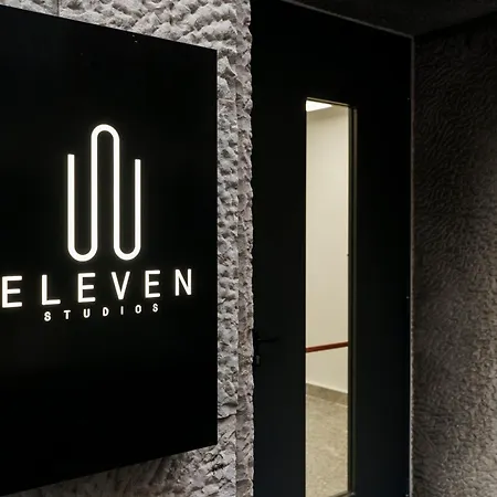 Eleven Nápoles