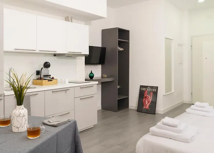 Eleven Apartament Neapol
