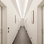 Eleven * Nápoly